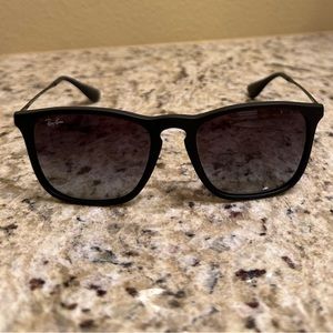 Ray-Ban Sunglasses Chris RB4187 Black